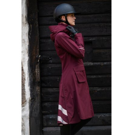 Nova Rain Coat Merlot